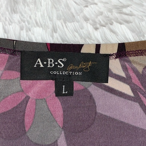 Dress - Picture 4 of 4